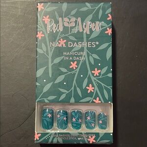 Red Aspen Teal Floral Press-On Nails - NAIL DASHES Manicure